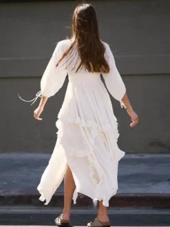 Robe maxi bohème à col carré pour femme - Robe longue fluide à manches trois-quarts ourlet à volants étagés et smocks - Collection été plage 2026
