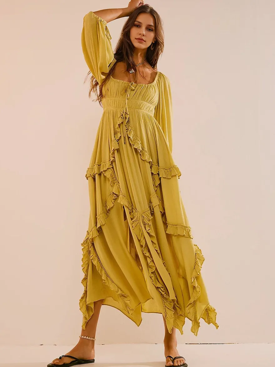 Robe maxi bohème à col carré pour femme - Robe longue fluide à manches trois-quarts ourlet à volants étagés et smocks - Collection été plage 2026
