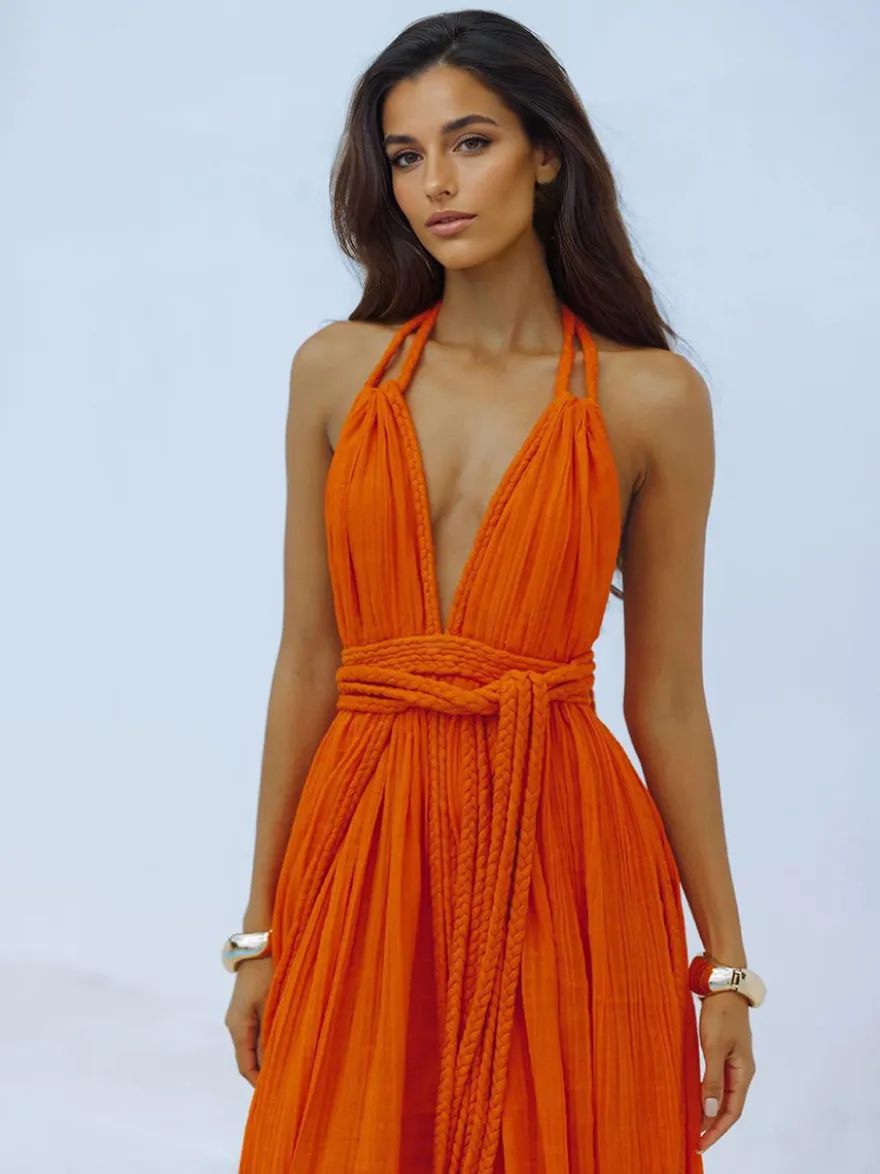 Robe maxi bohème dos nu pour femme - Robe longue sexy à décolleté plongeant en V col licou et ceinture à nouer - Collection été 2026