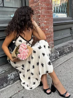 Robe maxi imprimée abricot en dentelle sans manches à col V pour femme