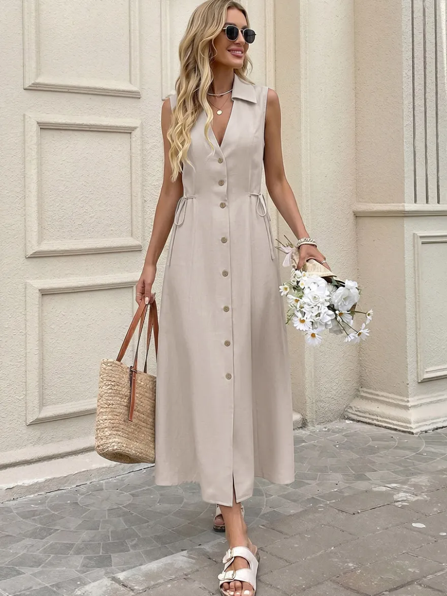 Robe midi kaki sans manches à col en V et boutons sur le devant avec cordon de serrage latéral idéale pour tous les jours.