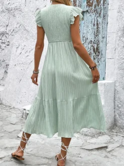 Robe midi vert sauge pour femme - Robe trapèze à volants manches papillon boutons smockés sur le devant - Idéale pour les vacances d'été à la plage 2026