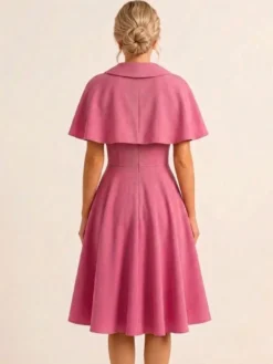 Robe midi vintage années 50 avec cape pour femme coupe trapèze style patineuse - Idéale pour une soirée rétro d'été 2026