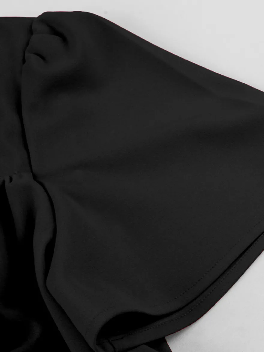 Robe midi vintage noire à col carré pour l'été 2026