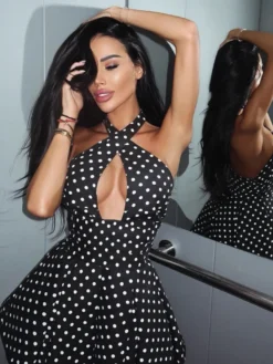 Robe mini dos nu à pois vintage pour femme - Robe d'été noire rétro à découpe en forme de goutte et col croisé - Idéale pour une soirée entre filles en 2026