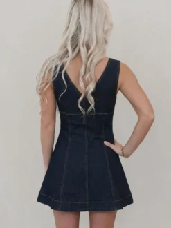 Robe mini en jean sans manches pour femme - Robe d'été bleu foncé style western avec fermeture éclair sur le devant et coupe ajustée - Festival de musique d'été 2026