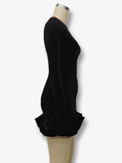 Robe mini en velours élégante avec ourlet à volants robe moulante à manches longues pour femmes 2026