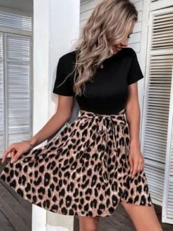 Robe mini imprimée léopard pour femme - Robe patineuse à col rond manches courtes et taille nouée - Collection été 2026