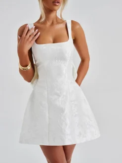 Robe mini Jacquard Coquette pour femme - Barbiecore avec grand nœud dans le dos sans manches coupe trapèze - Tenues de fête d'anniversaire d'été 2026
