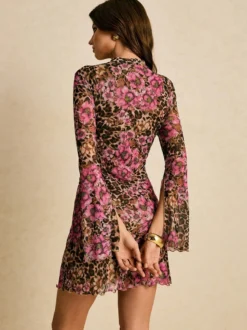 Robe mini léopard à imprimé floral et fente manches évasées collection femme 2026