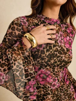 Robe mini léopard à imprimé floral et fente manches évasées collection femme 2026