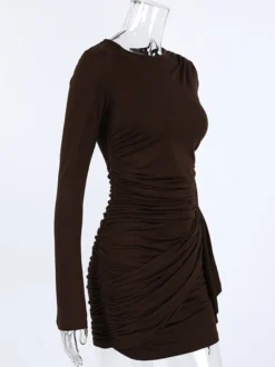 Robe moulante chic couleur café pour femme - Coupe mini à manches longues et fronces sexy - Tenue minimaliste pour le printemps 2026
