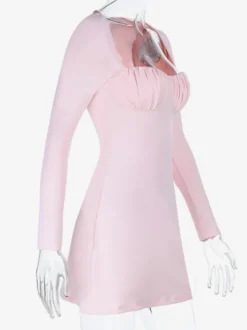 Robe moulante Coquette pour femme - Rose pastel manches longues buste froncé - Tenue idéale pour un brunch printanier ou une soirée en amoureux (collection 2026)