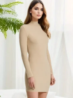 Robe moulante tricotée col montant manches longues gaine décontractée mini robes