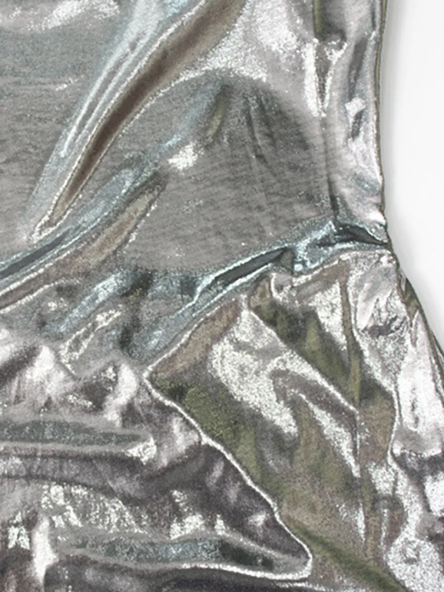 Robe nuisette argentée à col bénitier métallisé pour femme - Robe asymétrique sexy argentée à dos découpé et fente midi - Soirée en boîte de nuit d'été 2026
