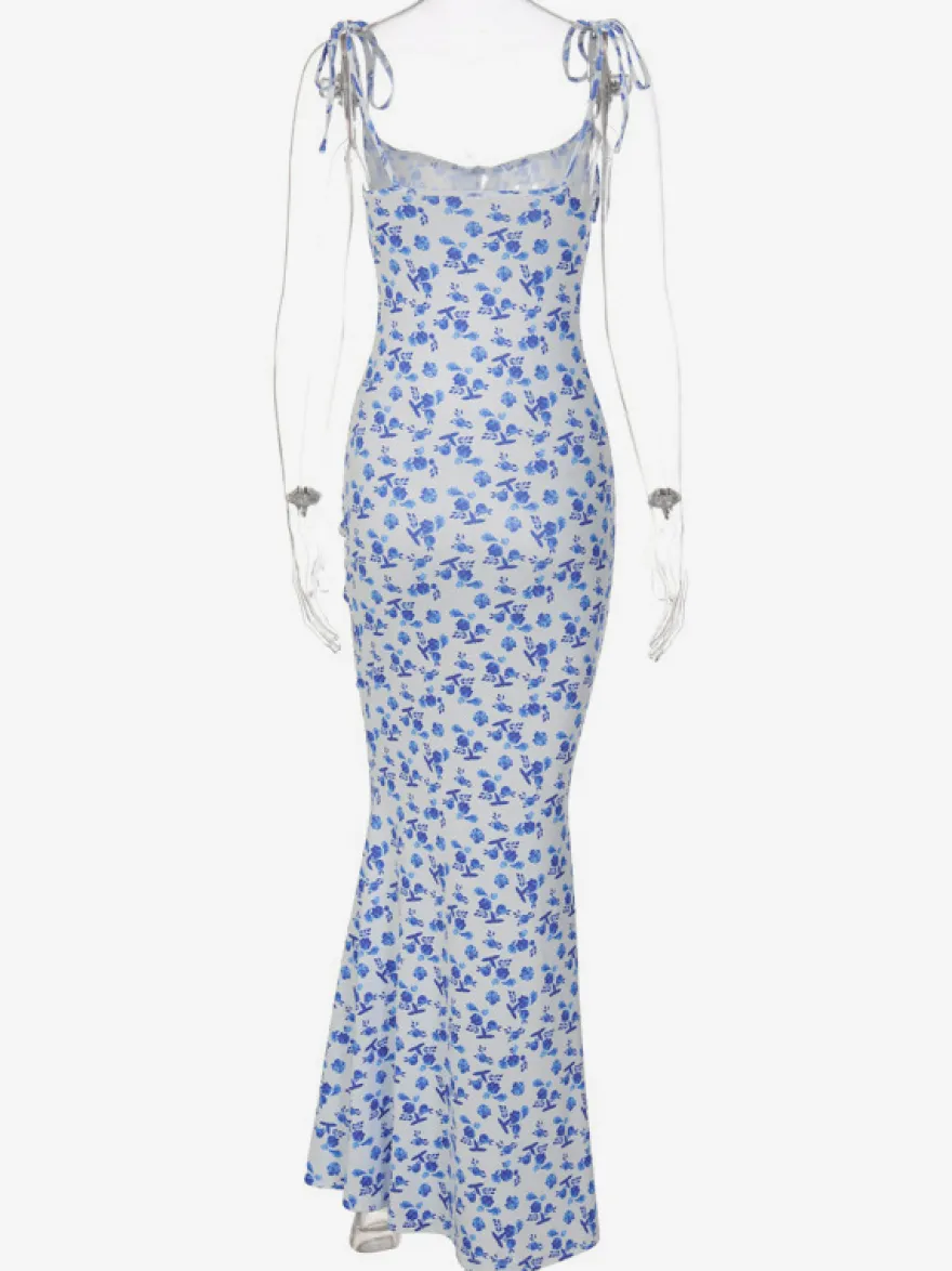 Robe nuisette bleue à fleurs style cottagecore pour femme - Robe longue moulante blanche à buste froncé - Été 2026
