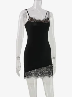 Robe nuisette à bordure en dentelle pour femme - Robe moulante mini noire sans manches style années 2000 - Tenue de soirée estivale 2026