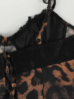 Robe nuisette courte imprimée léopard pour femme - Débardeur en dentelle marron style années 2000 coupe évasée - Idéale pour les soirées d'été en club (édition 2026)