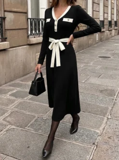 Robe pull longue Daily Dresses col color block maille côtelée taille cintrée nœud papillon