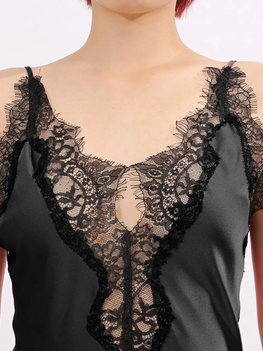 Robe romantique en mousseline noire pour les occasions spéciales