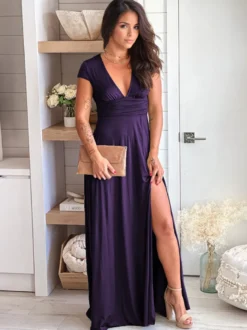 Robes De Soirée Bordeaux Col En V Fendu Manches Courtes Robe Semi-Formelle