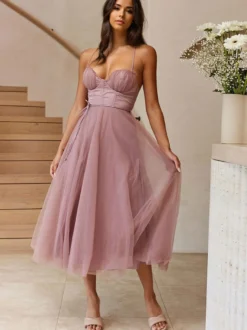 Robes De Soirée À Bretelle Robe Semi-formelle En Couches Sans Manches Plissée À Col En Cœur Bordeaux