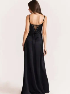 Robes De Soirée Bretelles Noires Lacets Robe Semi-Formelle Dos Nu