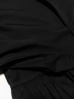 Robes De Soirée Robe Semi-Formelle Noire À Col Bateau Plissée