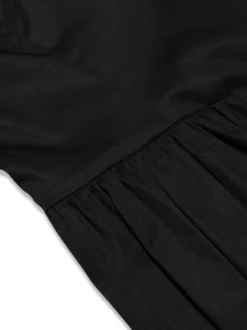 Robes De Soirée Robe Semi-Formelle Noire À Col Bateau Plissée