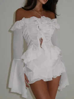 Robes de vacances roses chics mini dos nu à volants manches longues et épaules dénudées