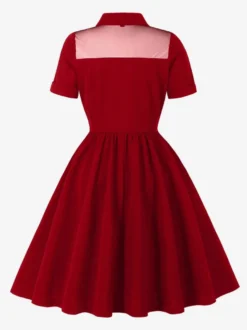 Robe trapèze vintage années 1950 pour femme col contrastant en résille fermeture boutonnée sur le devant
