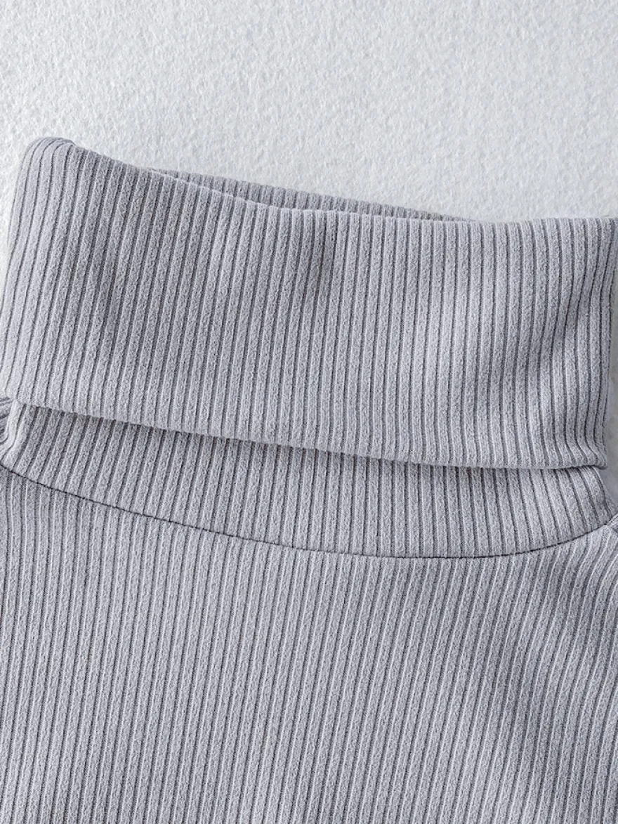 Robe tricotée pour femme en polyester confortable à manches longues et col haut