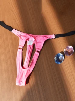 String pour homme en soie glacée ajourée avec ceinture élastique noire
