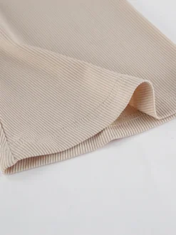 Top beige côtelé à manches longues pour femme - Coupe ajustée manches évasées et froncées sur le devant - Style streetwear minimaliste et basique pour le printemps 2026
