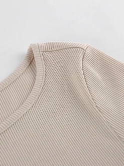 Top beige côtelé à manches longues pour femme - Coupe ajustée manches évasées et froncées sur le devant - Style streetwear minimaliste et basique pour le printemps 2026