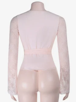 Top cache-cœur rose pâle pour femme - Chemisier à manches en dentelle transparente pour une soirée romantique - Haut romantique et sexy à décolleté plongeant style ballerine collection printemps 2026