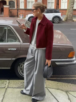 Veste courte bordeaux pour femme - Col rabattu chic fermeture éclair ourlet élastique - Collection streetwear décontractée printemps 2026