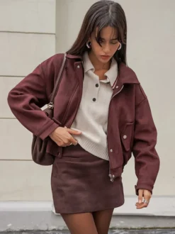 Veste courte en daim à épaules tombantes pour femme - Col montant fermeture éclair coupe ajustée - Tenues décontractées minimalistes pour le printemps 2026