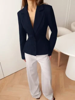 Veste de tailleur cintrée à taille péplum pour femme col cranté simple boutonnage