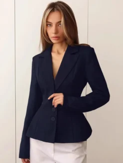 Veste de tailleur cintrée à taille péplum pour femme col cranté simple boutonnage