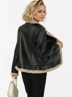 Veste en cuir doublée en fausse fourrure pour femme col à revers style motard chaude pour l'hiver