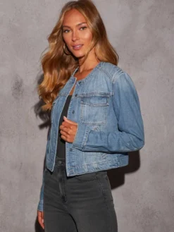 Veste en jean délavé vintage pour femme - Manteau trucker bleu rétro à simple boutonnage et coupe ample - Style streetwear décontracté printemps 2026