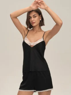 Vêtements d'intérieur à bretelles col sans manches tenue en mousseline